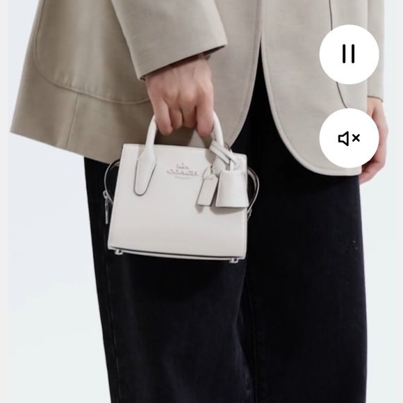 New! Mini Andrea Carryall in SVR/Chalk - Picture 2 of 9